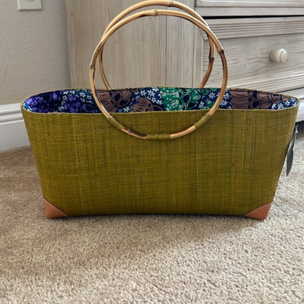 *NEW* Lime Beach Tote